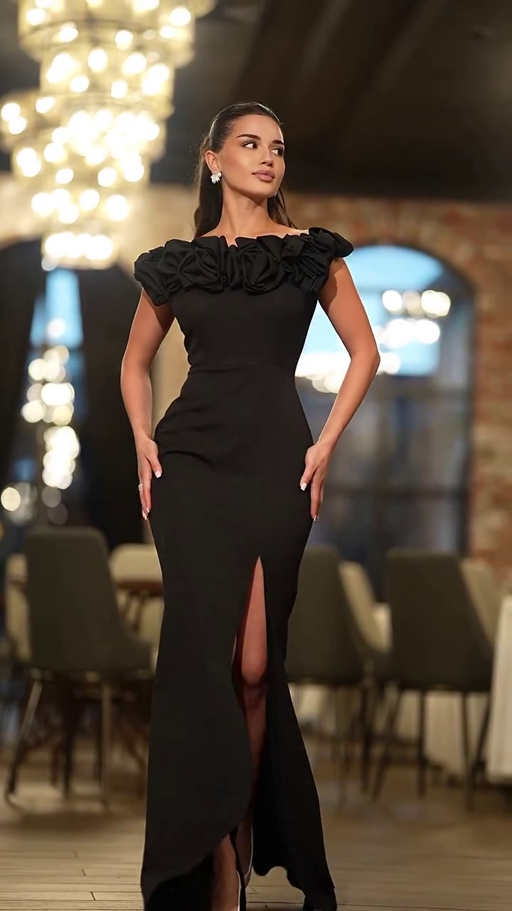 Kaia Dress